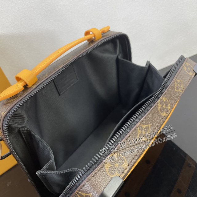 Lv路易威登2023專櫃新款Handle Soft Trunk手袋 LV老花男士單肩斜挎包 M46689 ydh5203